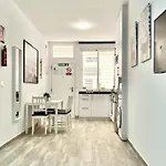 Tilos Suites-vialia Lejlighed *