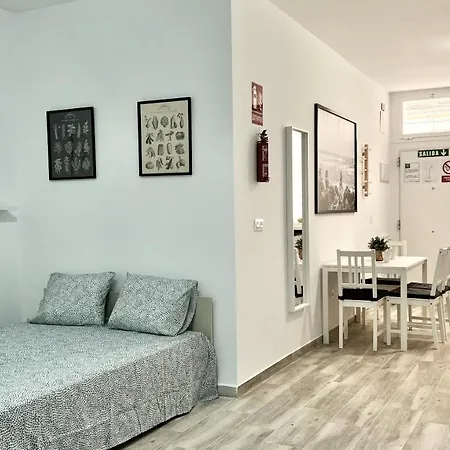 Daire Tilos Suites-vialia *